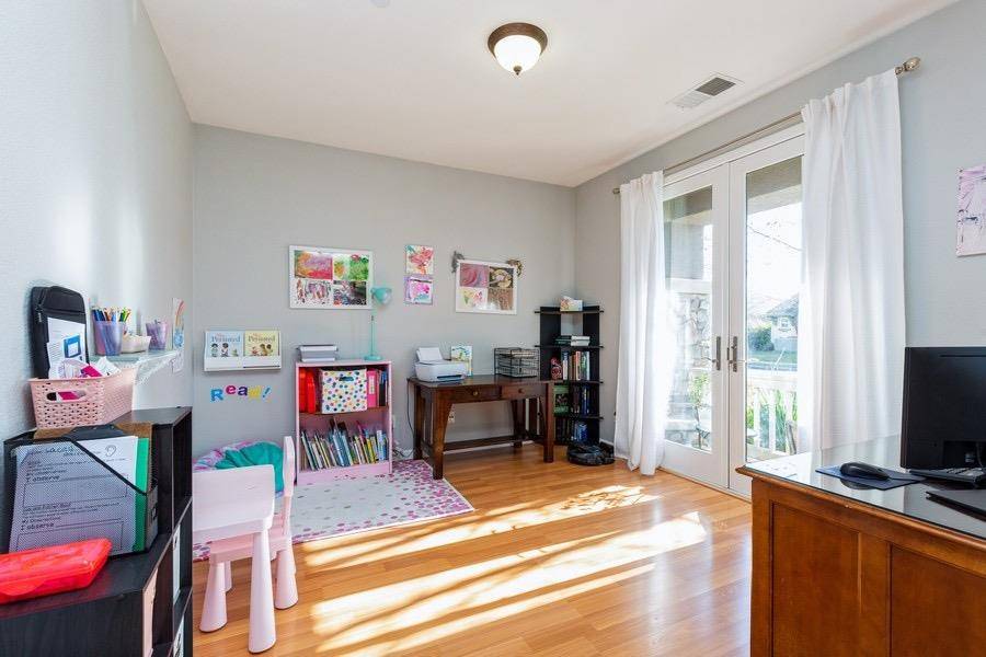 Woodland, CA 95776,2359 McNary WAY