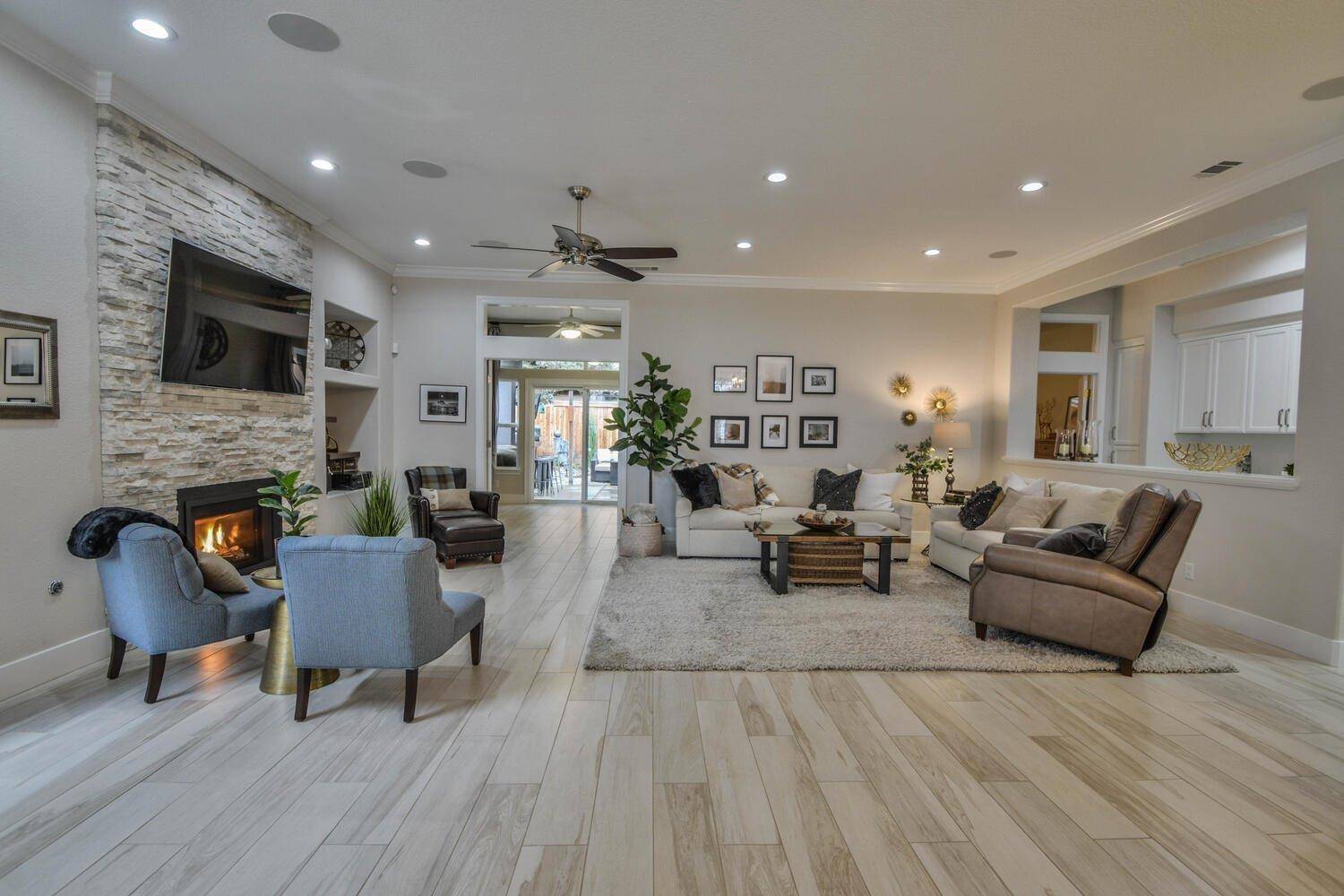 Lodi, CA 95242,730 Live Oak WAY