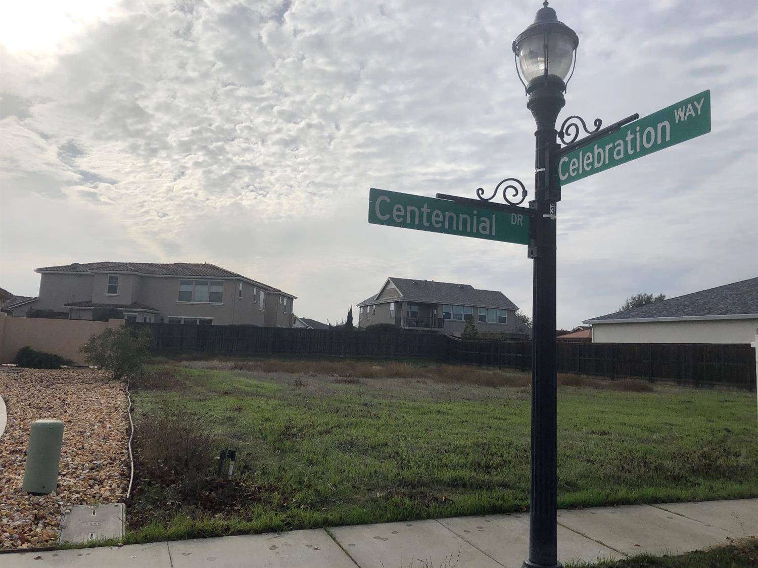 Woodland, CA 95776,2612 Centennial DR