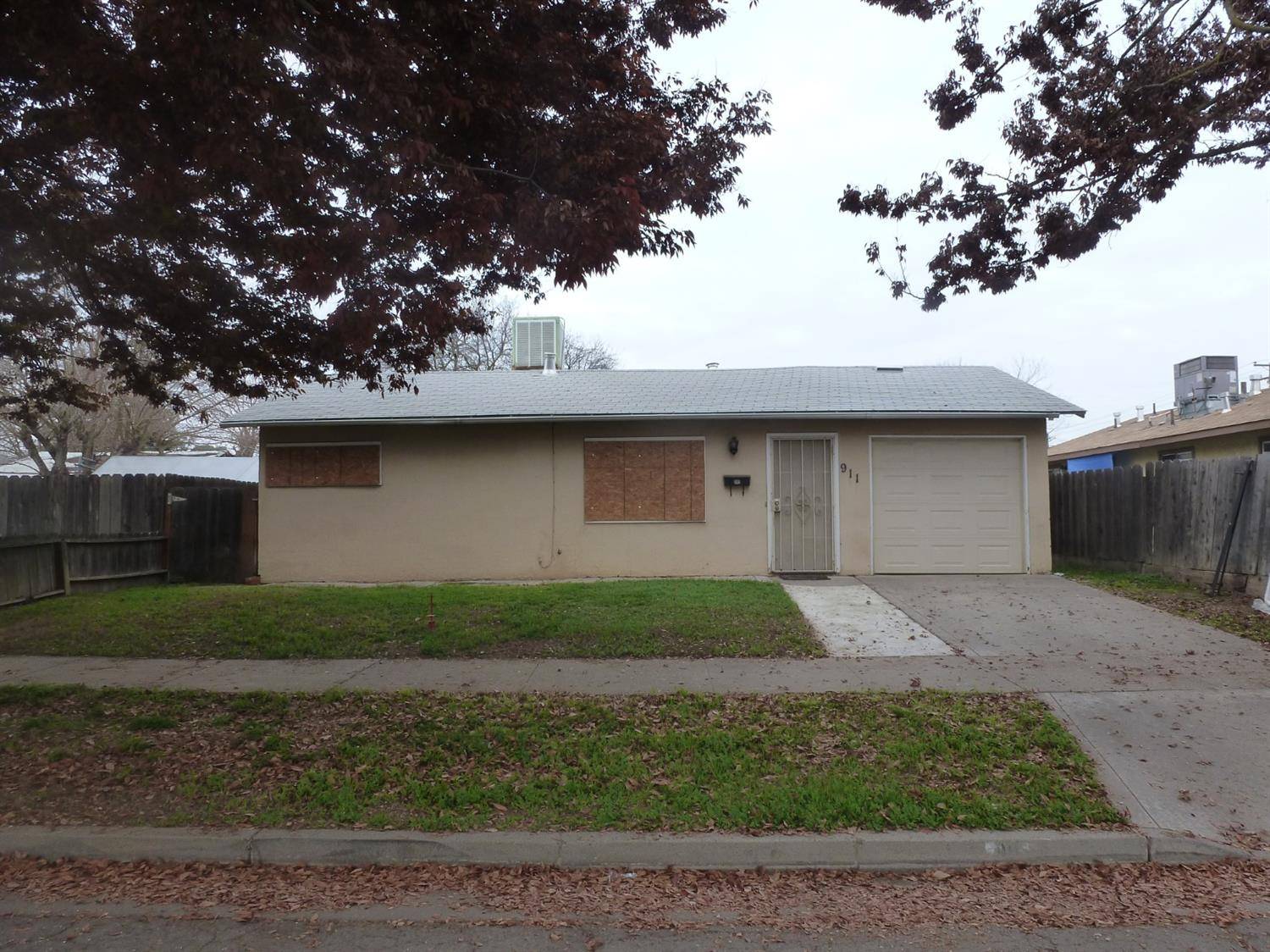 Merced, CA 95341,911 W 9th ST