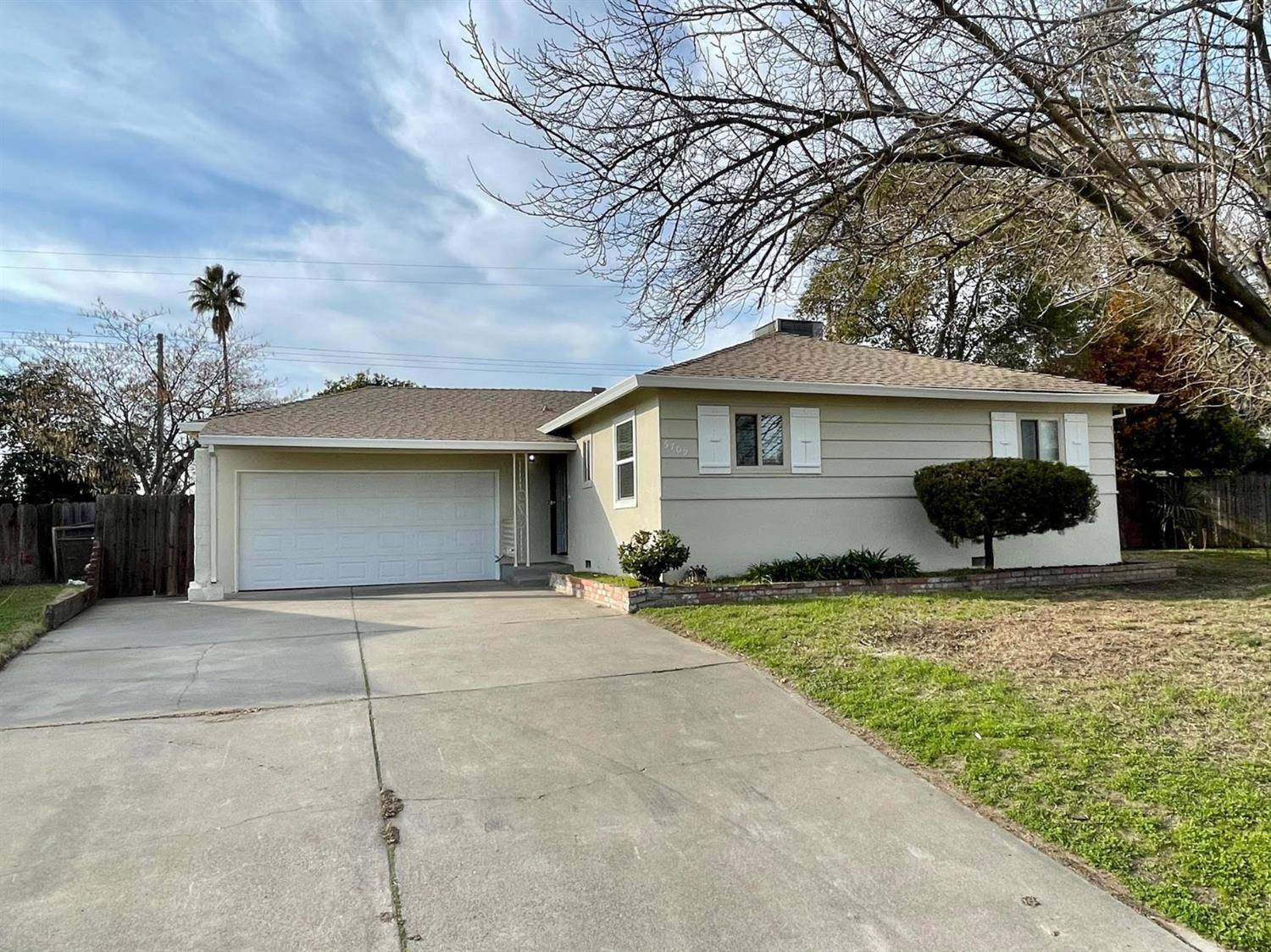 North Highlands, CA 95660,5709 Ellis CT