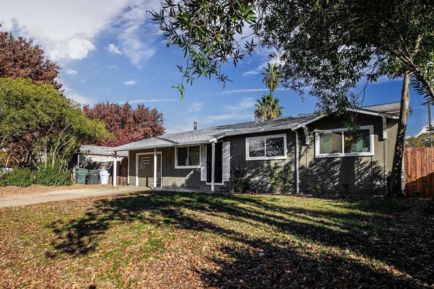 Sacramento, CA 95822,7515 Loma Verde WAY