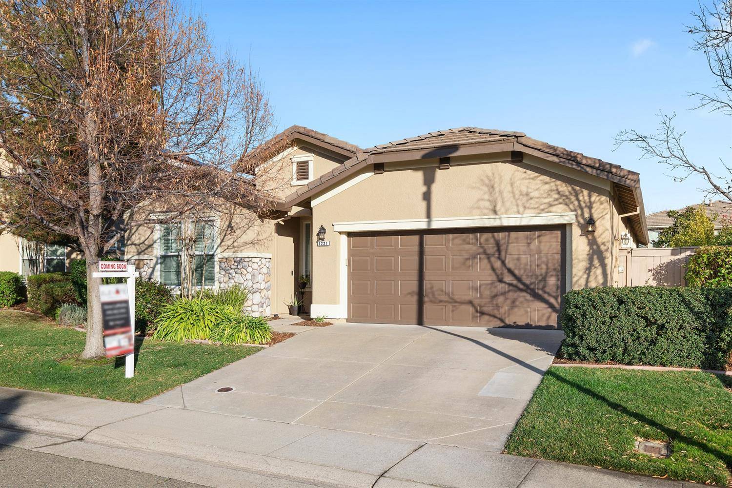 Folsom, CA 95630,1221 Meredith WAY