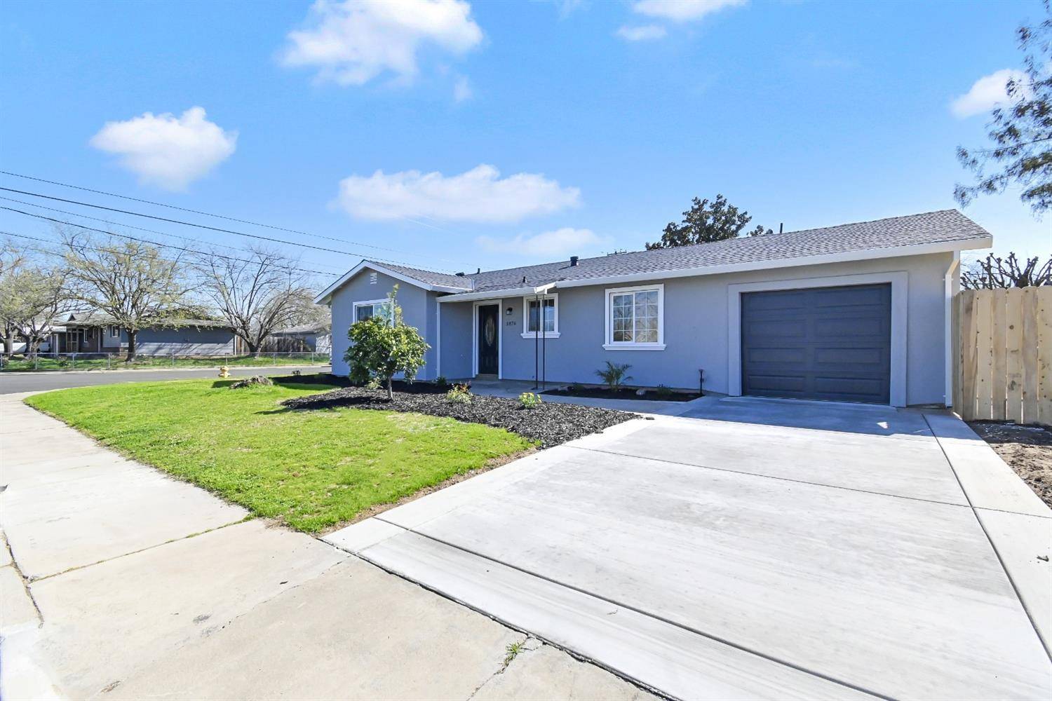 Olivehurst, CA 95961,1876 Georgina DR