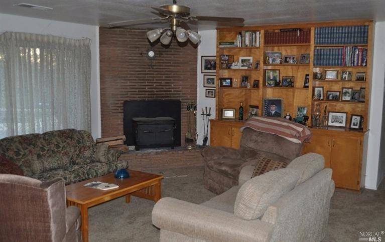 Dixon, CA 95620,5352 Dixon AVE W