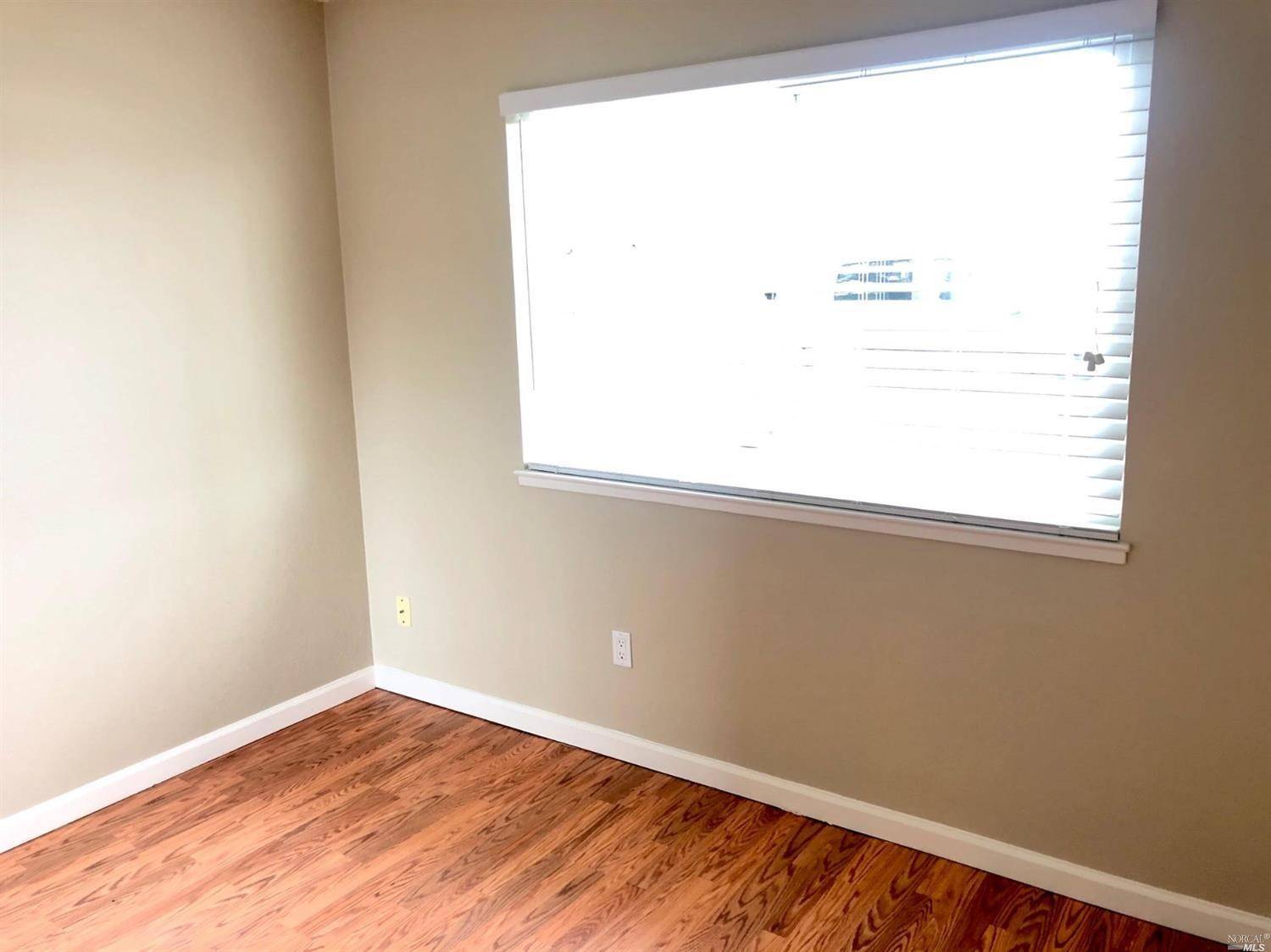 Suisun City, CA 94585,229 Long ST