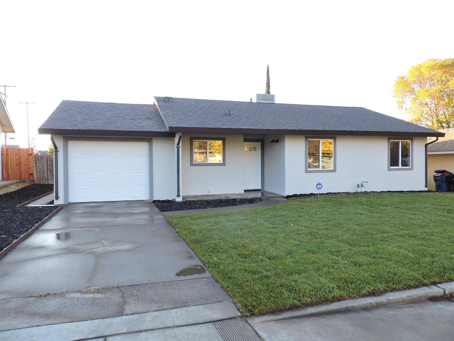 North Highlands, CA 95660,4209 Alan DR