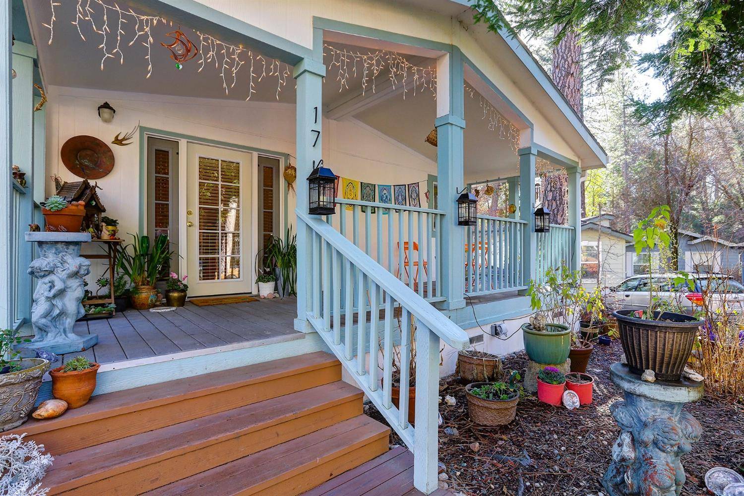 Nevada City, CA 95959,251 Willow Valley RD #17