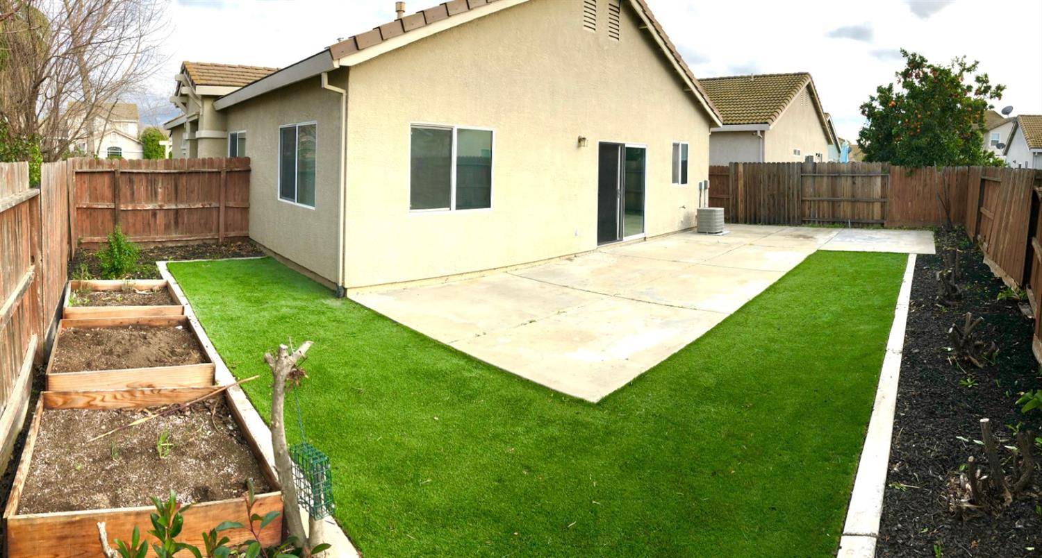 West Sacramento, CA 95691,3278 Poppy ST