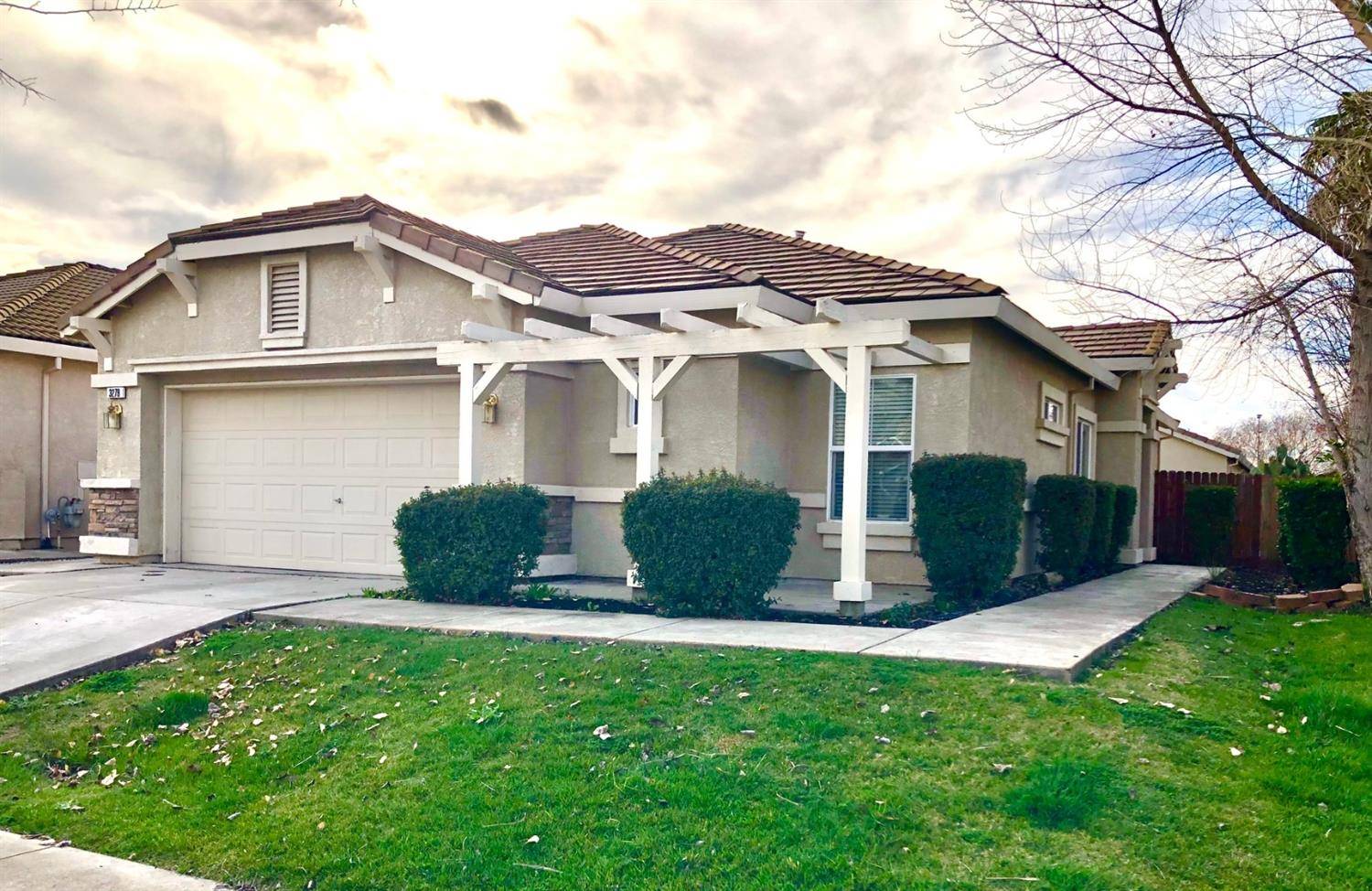 West Sacramento, CA 95691,3278 Poppy ST