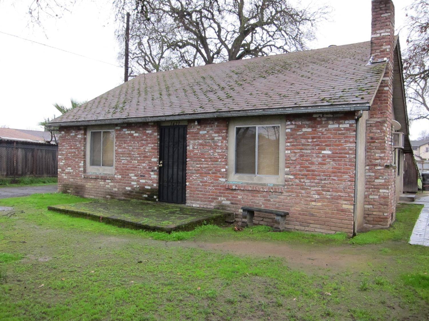 West Sacramento, CA 95605,1425 Sacramento AVE