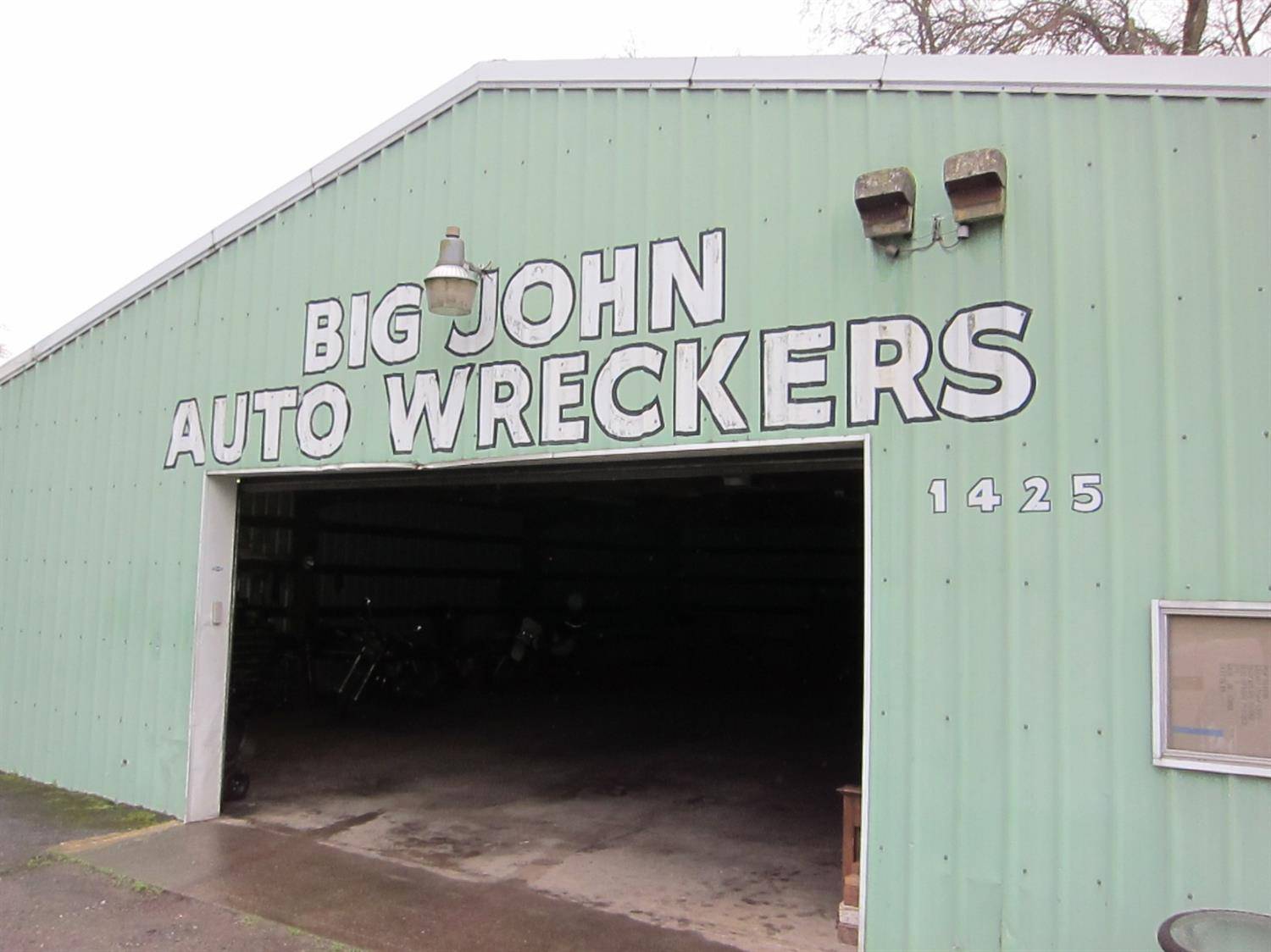 West Sacramento, CA 95605,1425 Sacramento AVE