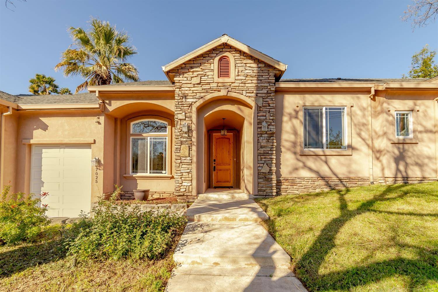 Penryn, CA 95663,7025 English Colony WAY