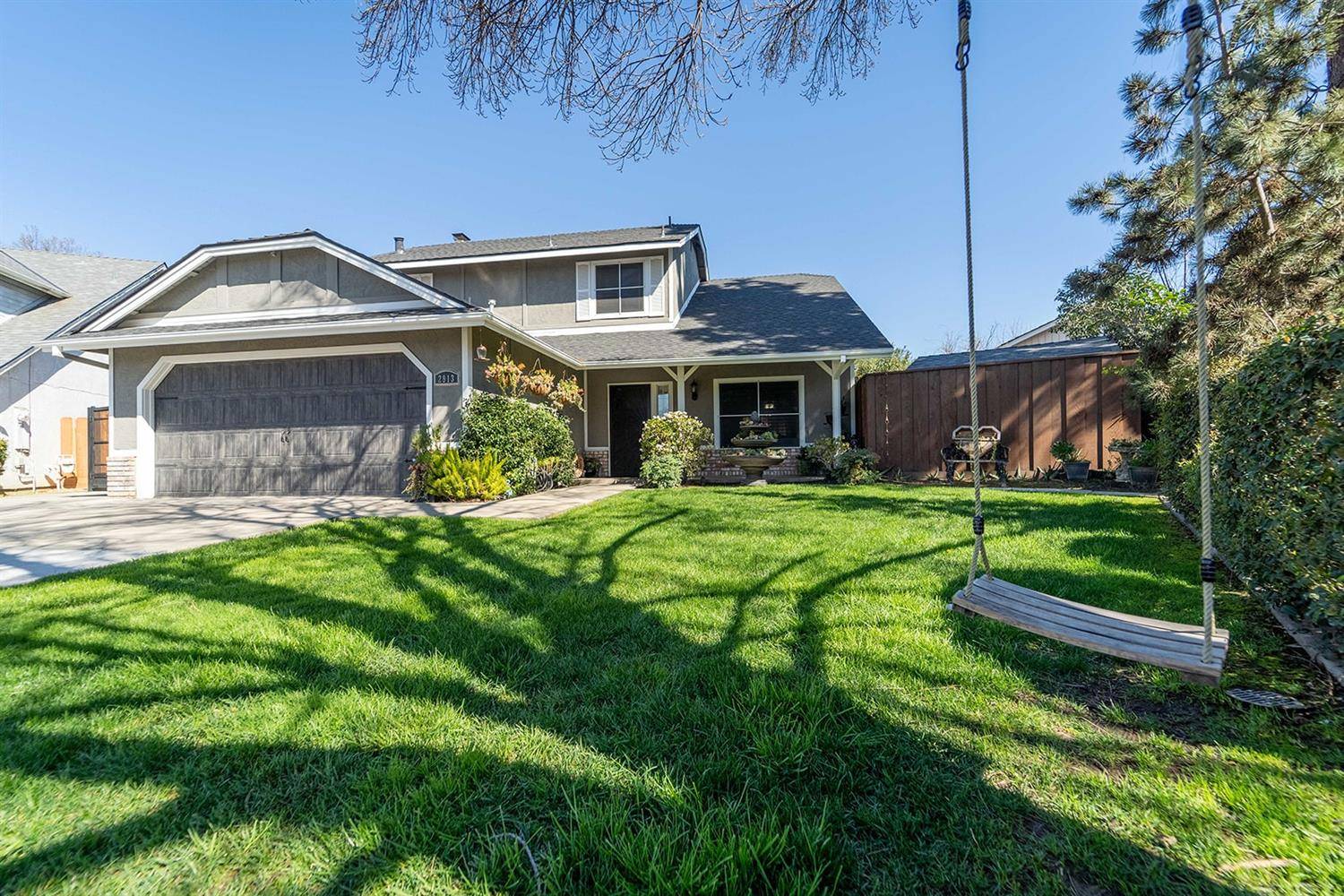 Modesto, CA 95355,2913 Woodmont CIR