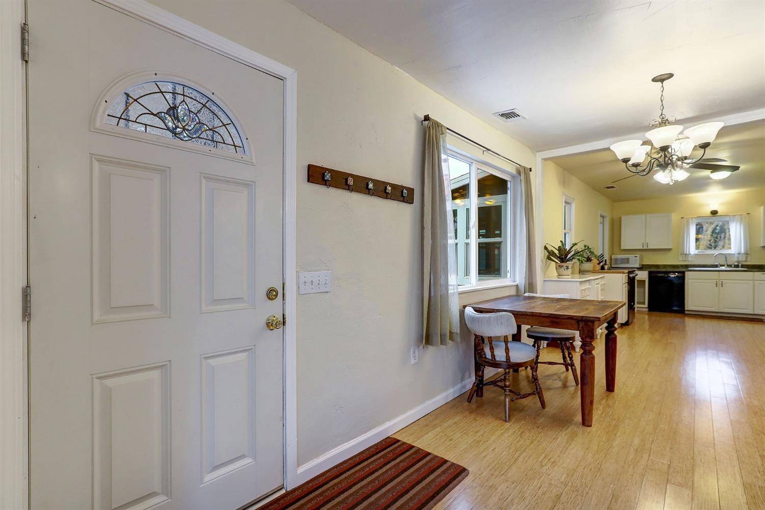 Grass Valley, CA 95945,10554 Sierra DR