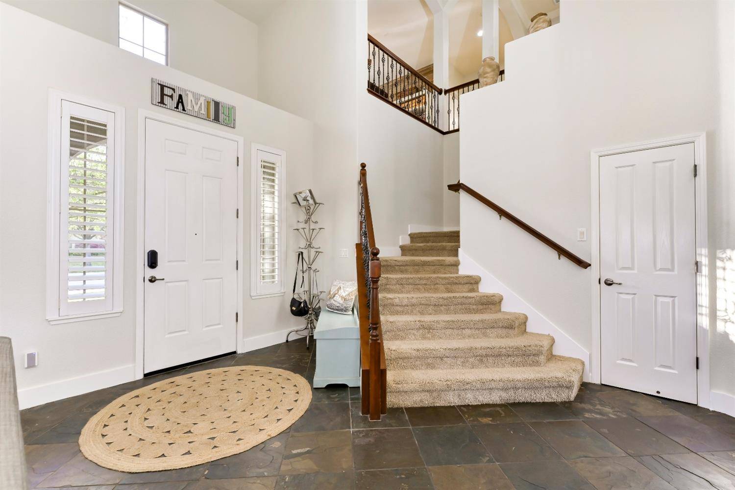 West Sacramento, CA 95605,245 Woodhaven PL