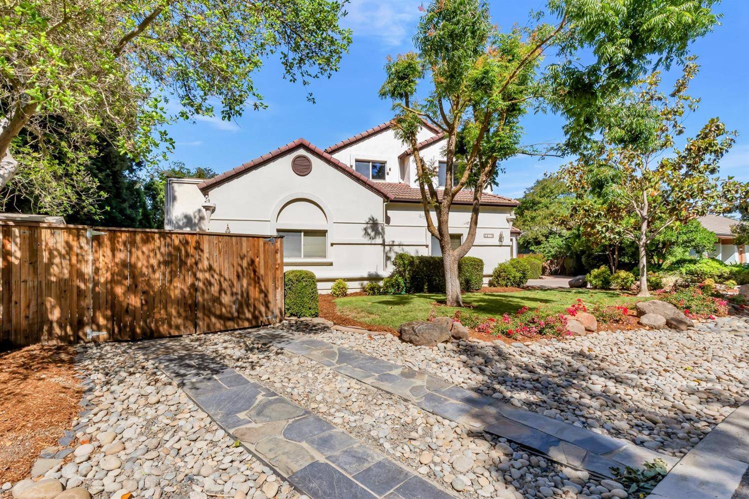 Davis, CA 95618,2619 Regatta LN