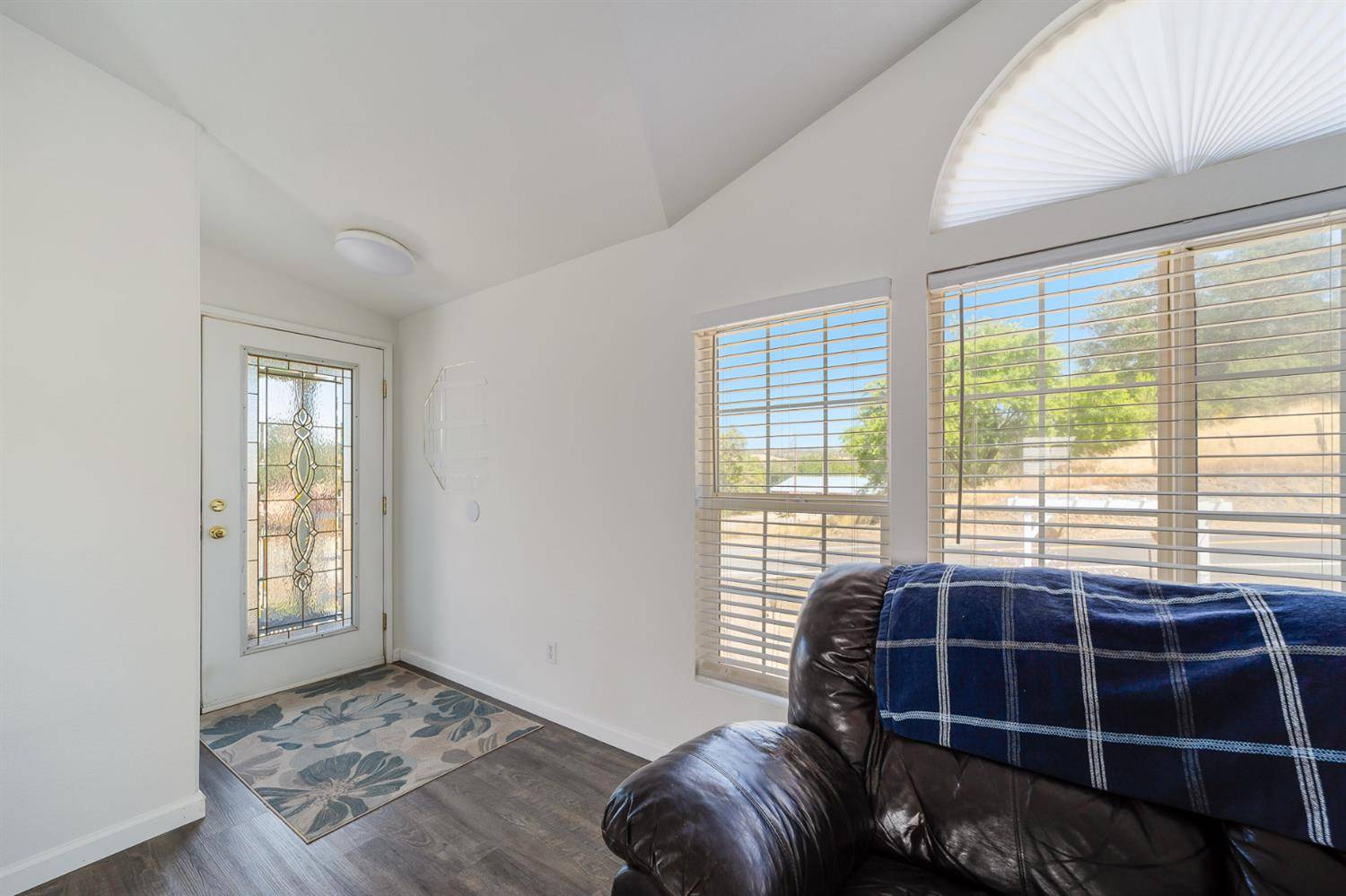 La Grange, CA 95329,30160 Yosemite BLVD