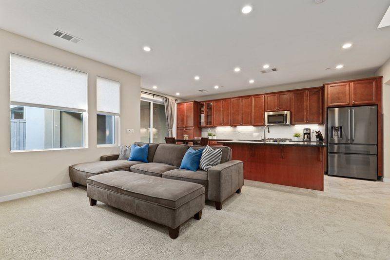 Sacramento, CA 95816,3508 Dullanty WAY