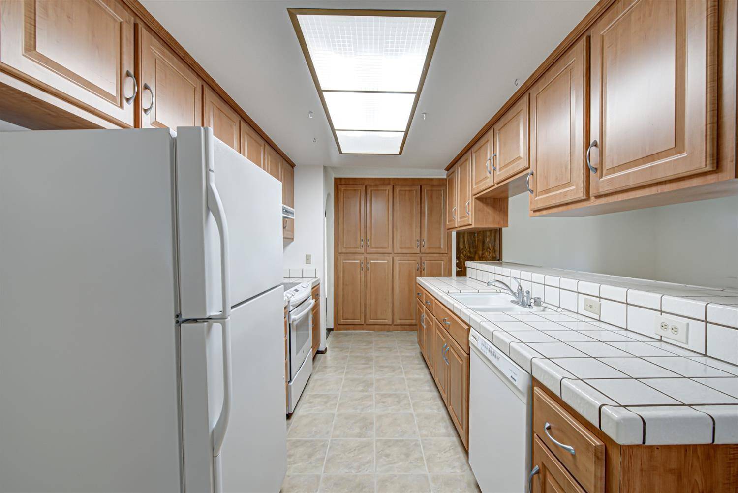 Davis, CA 95616,671 Equador PL