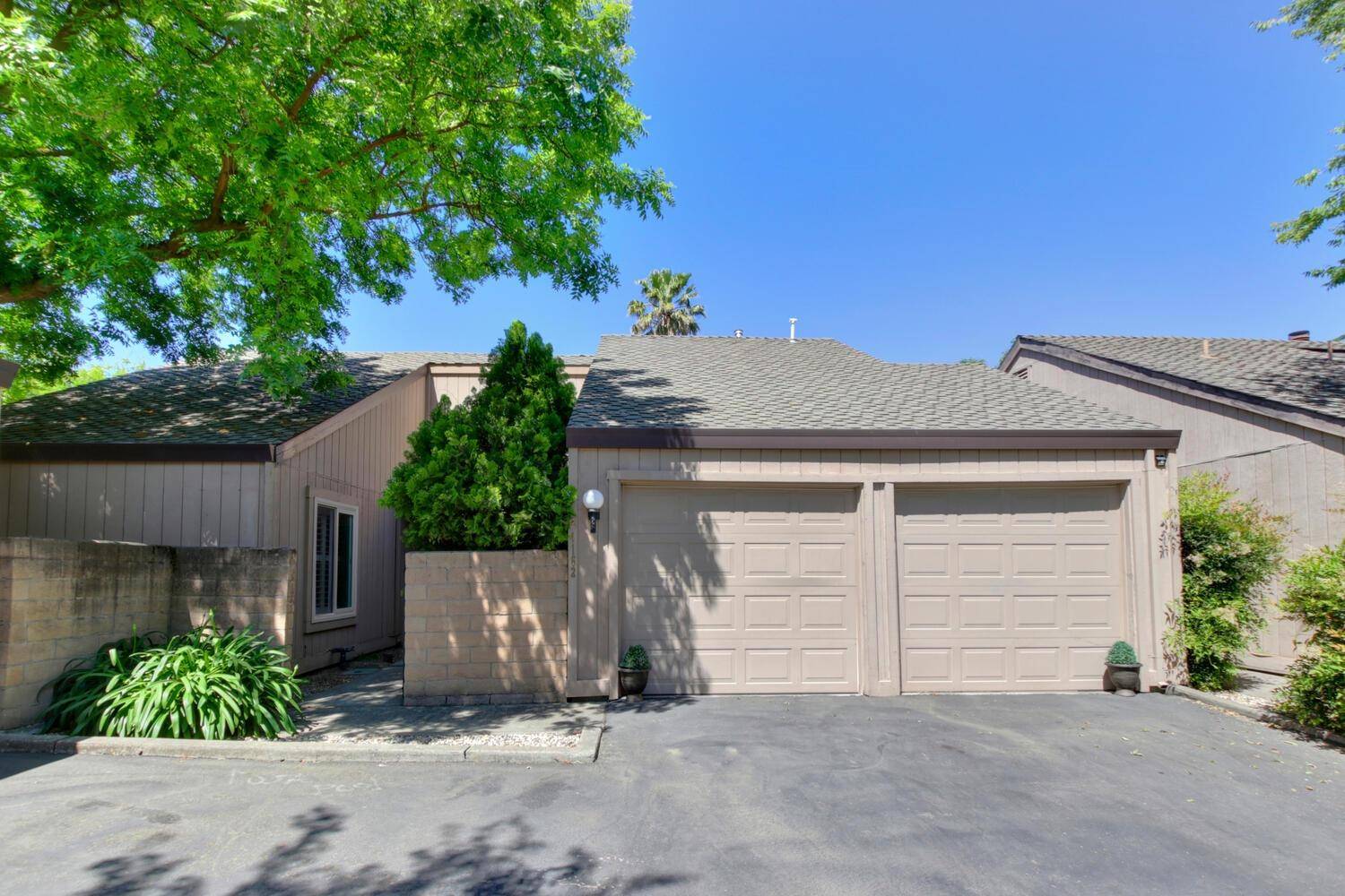 Davis, CA 95618,4162 Cowell BLVD