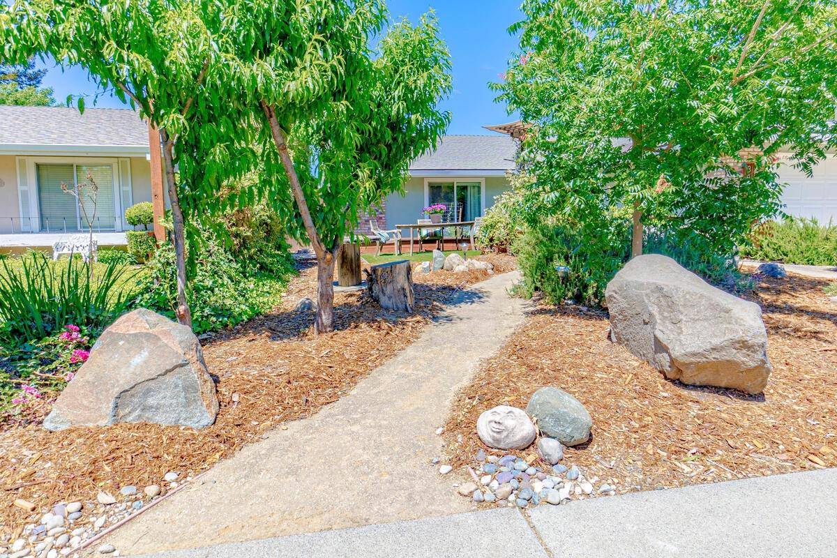 Davis, CA 95618,3423 Monte Vista AVE