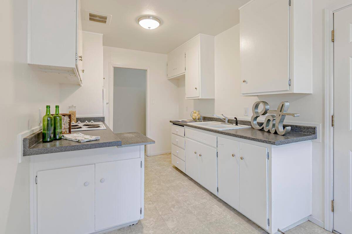 Woodland, CA 95695,140 Lassen PL