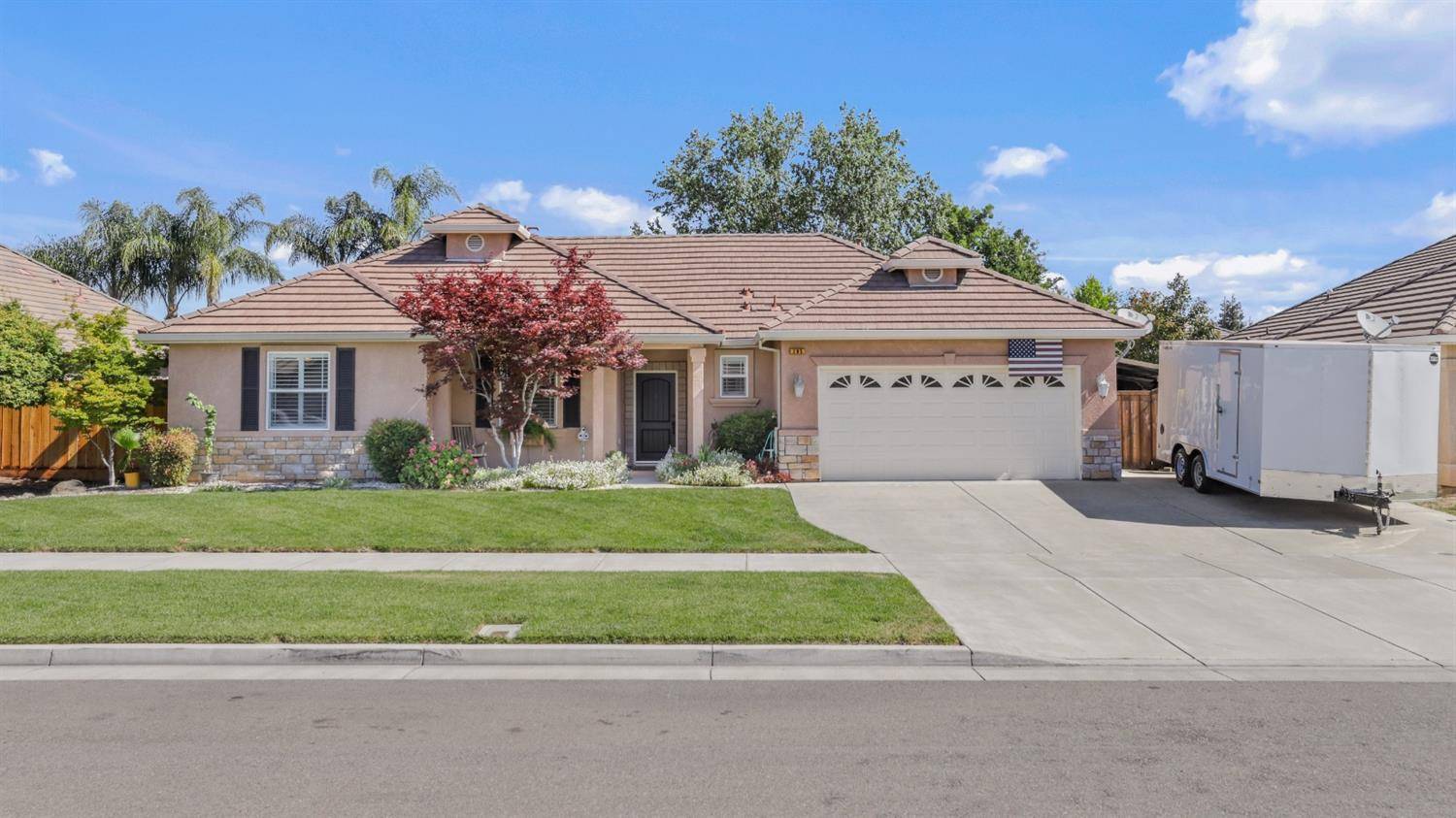 Ripon, CA 95366,285 Gracee LN