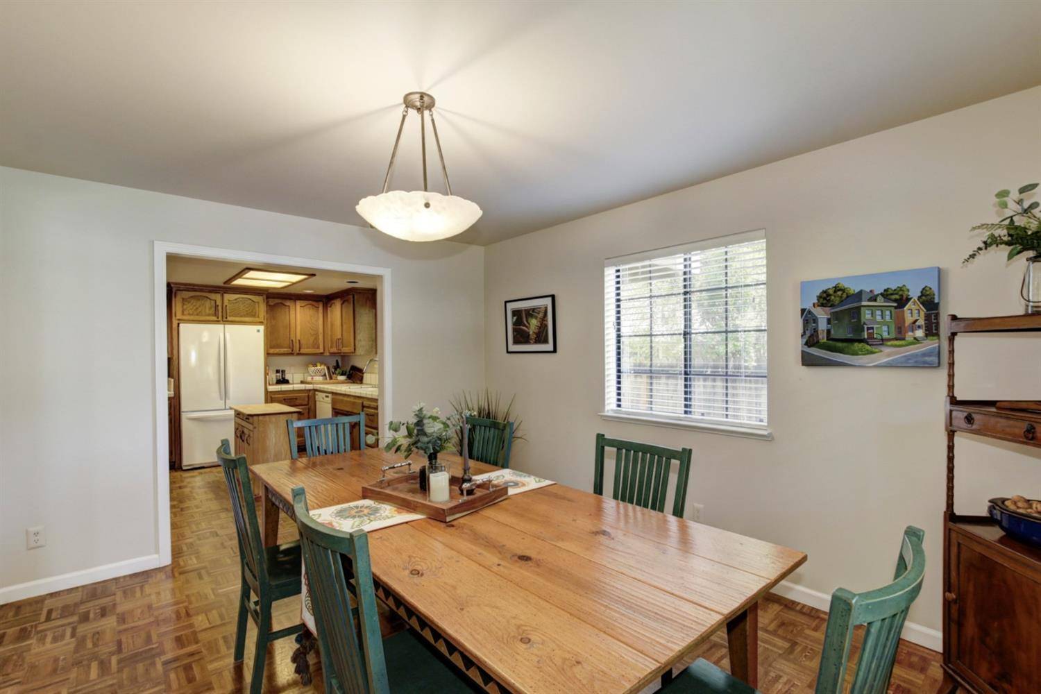 Davis, CA 95616,3303 Oyster Bay Ave