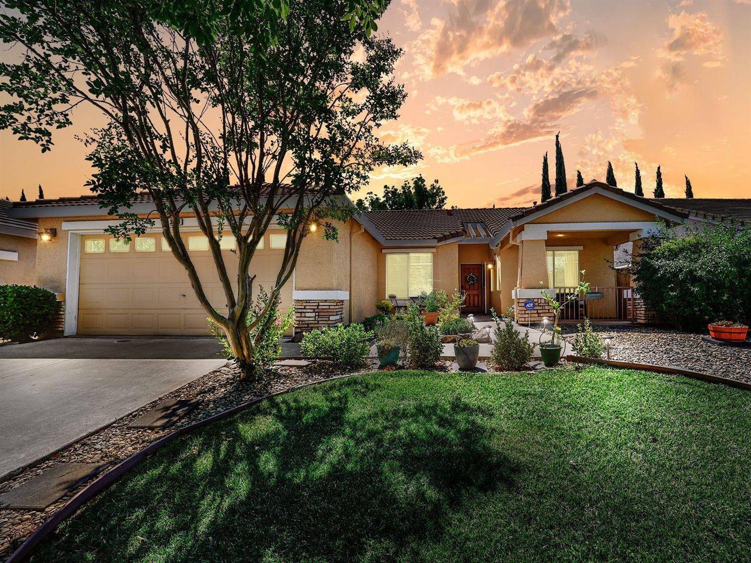 West Sacramento, CA 95691,3208 Bodega Bay RD