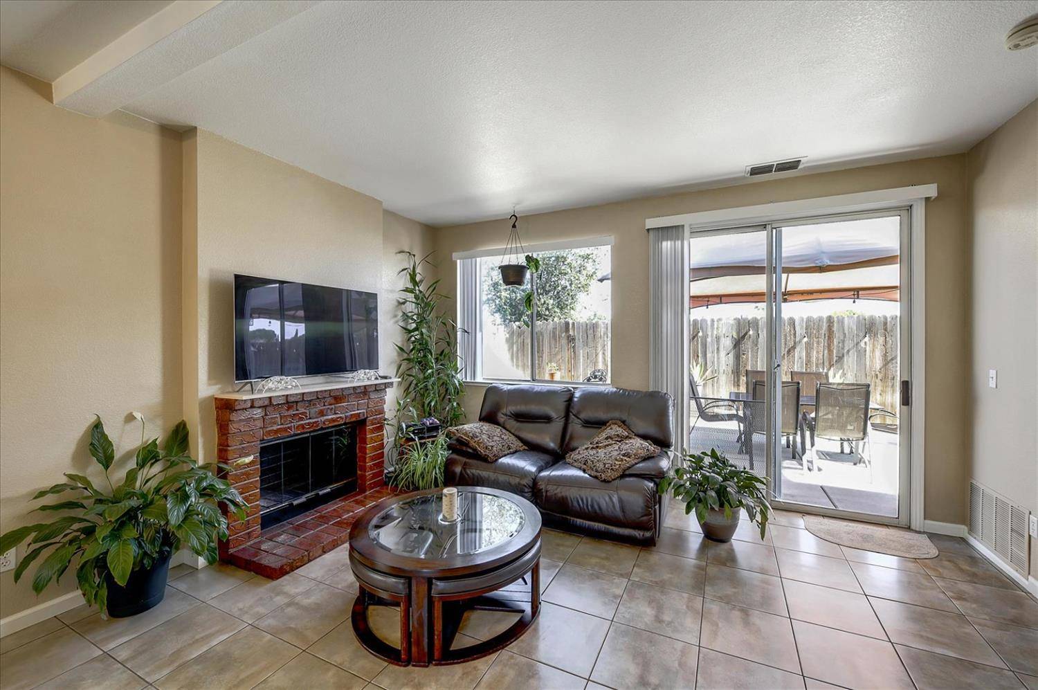 Galt, CA 95632,797 Ashboro LN