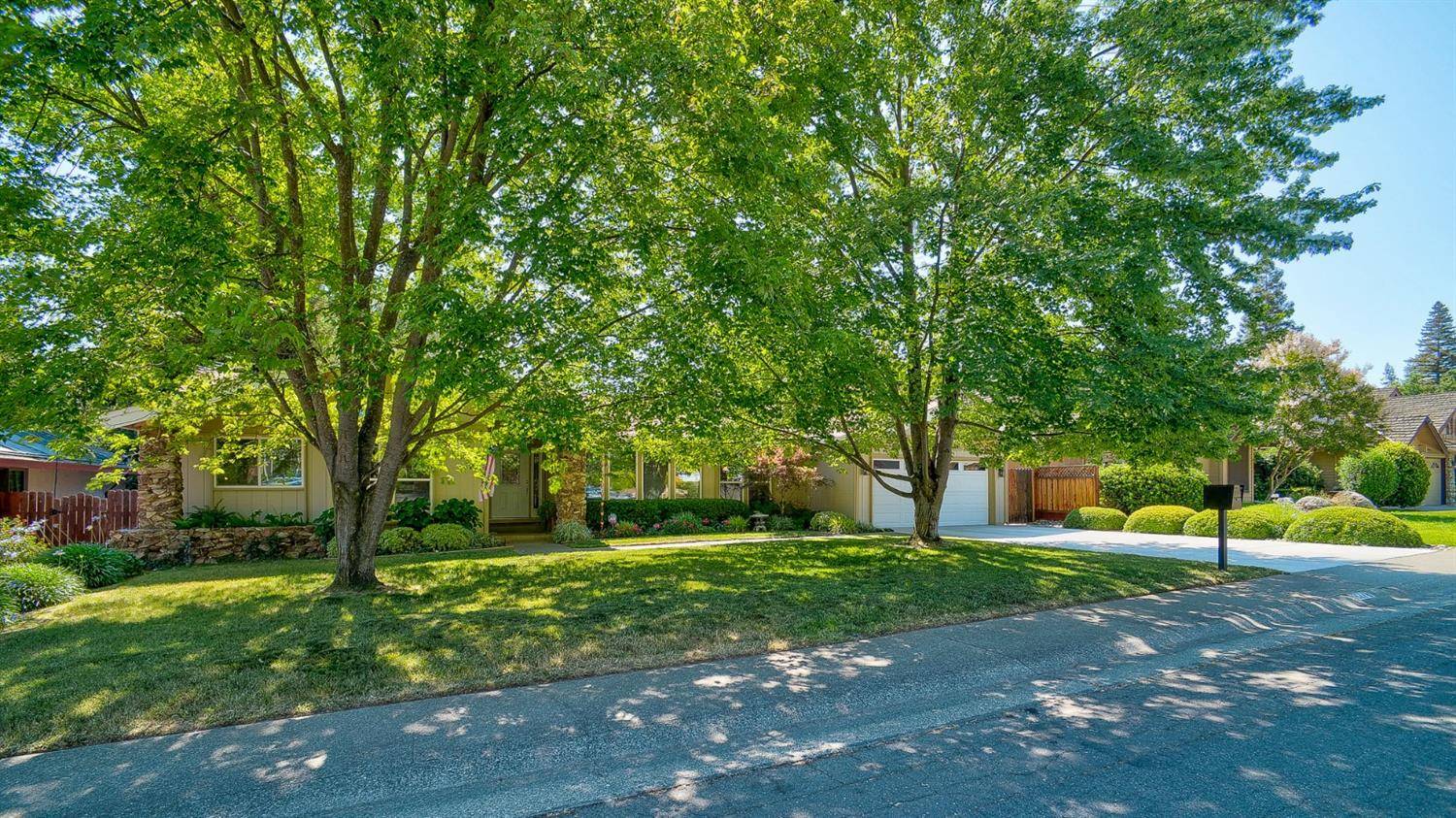 Fair Oaks, CA 95628,8278 Niessen WAY