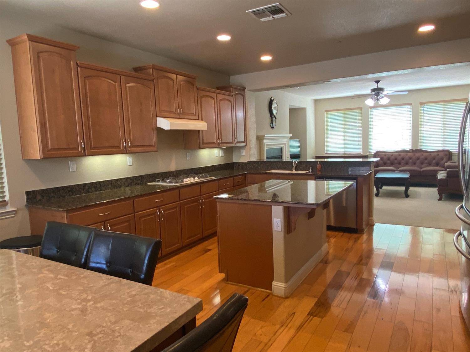 West Sacramento, CA 95691,3700 Bridgeway Lakes DR