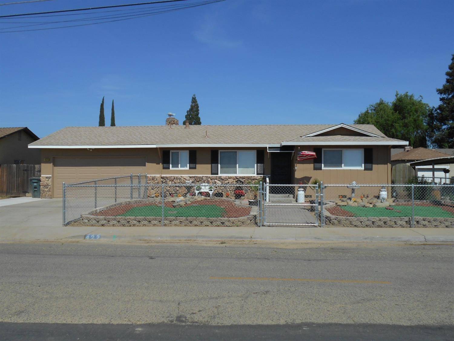 Waterford, CA 95386,422 N Pasadena AVE