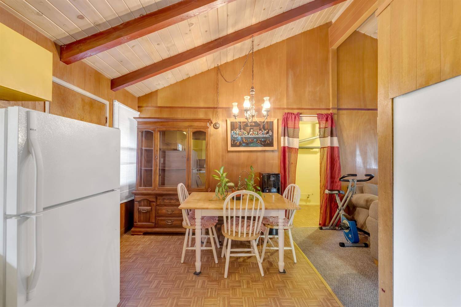 South Lake Tahoe, CA 96150,2142 Albert AVE