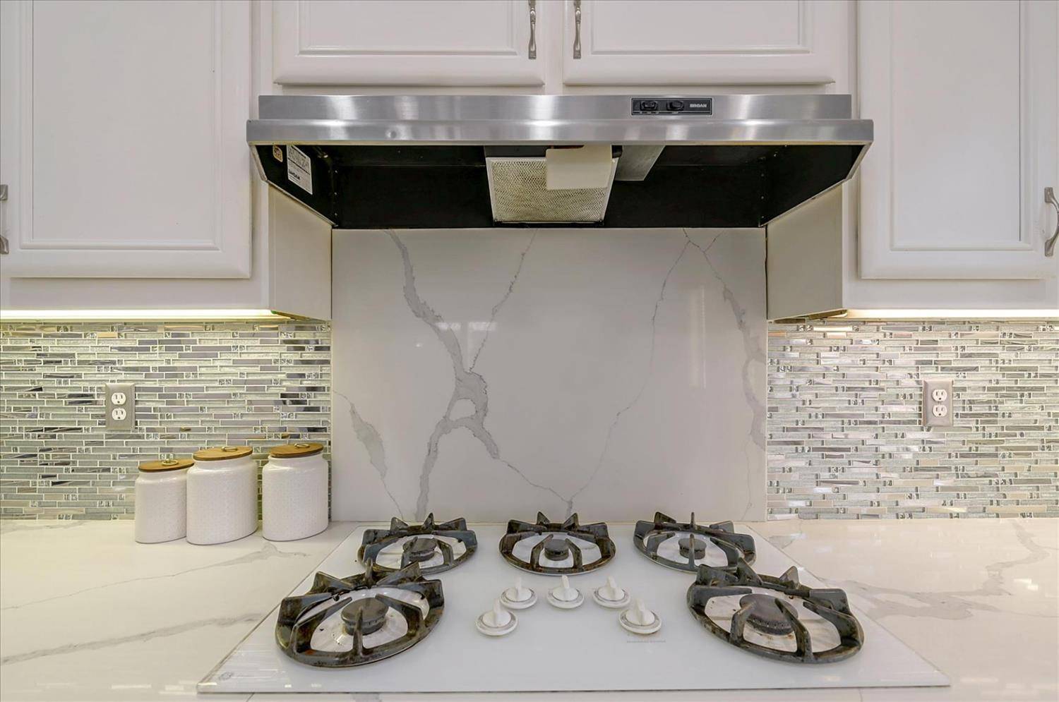 Hayward, CA 94544,348 Arrowhead WAY