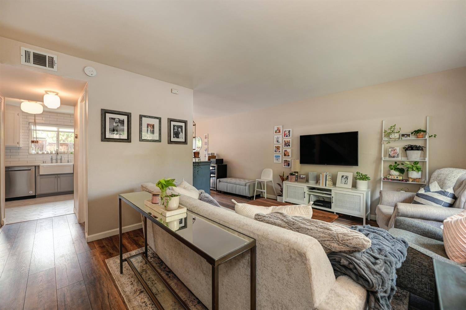 Davis, CA 95616,2096 Alta Loma ST