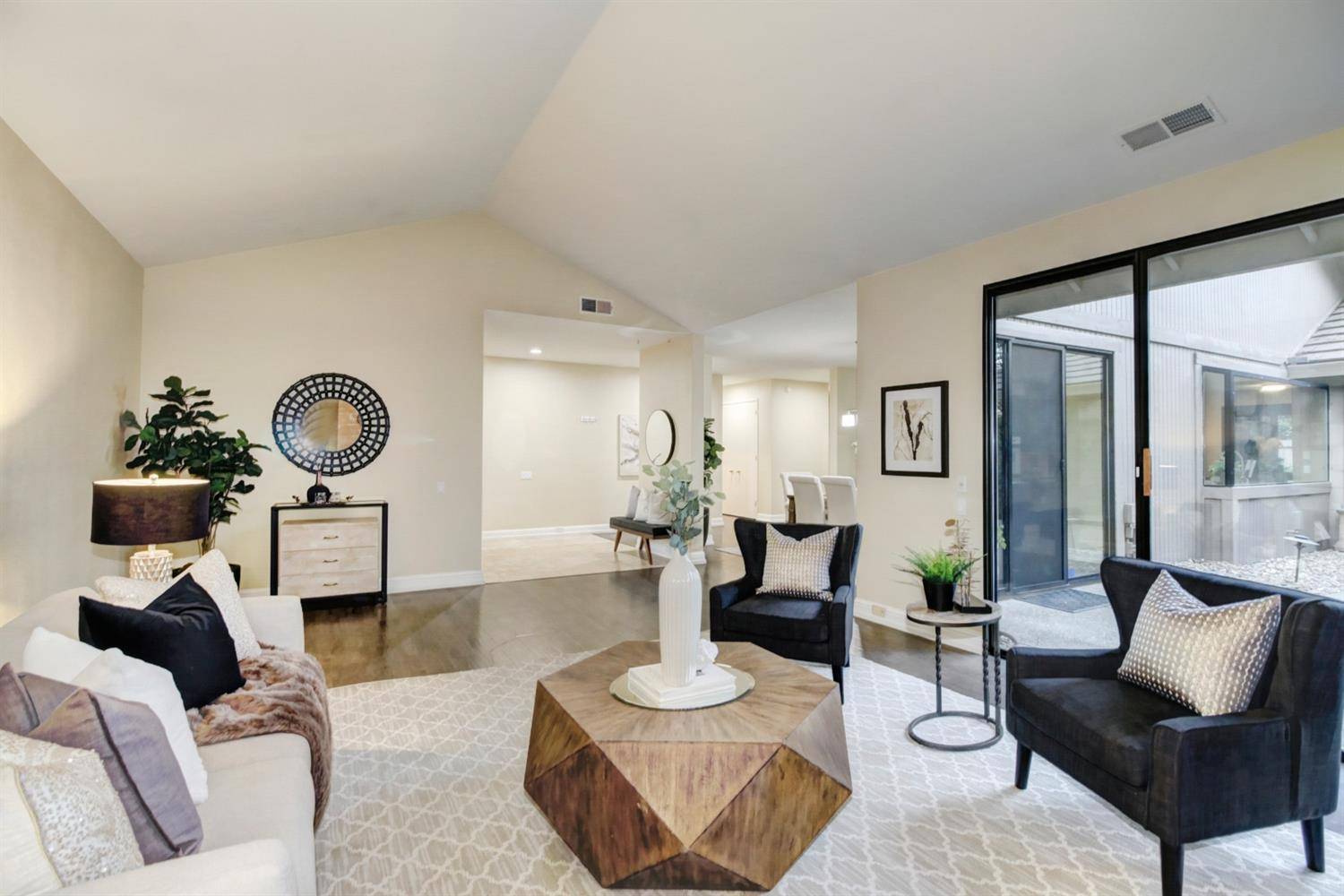 Gold River, CA 95670,2070 Willow Bar CT