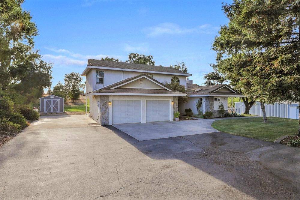 Oakdale, CA 95361,8519 River Oaks DR