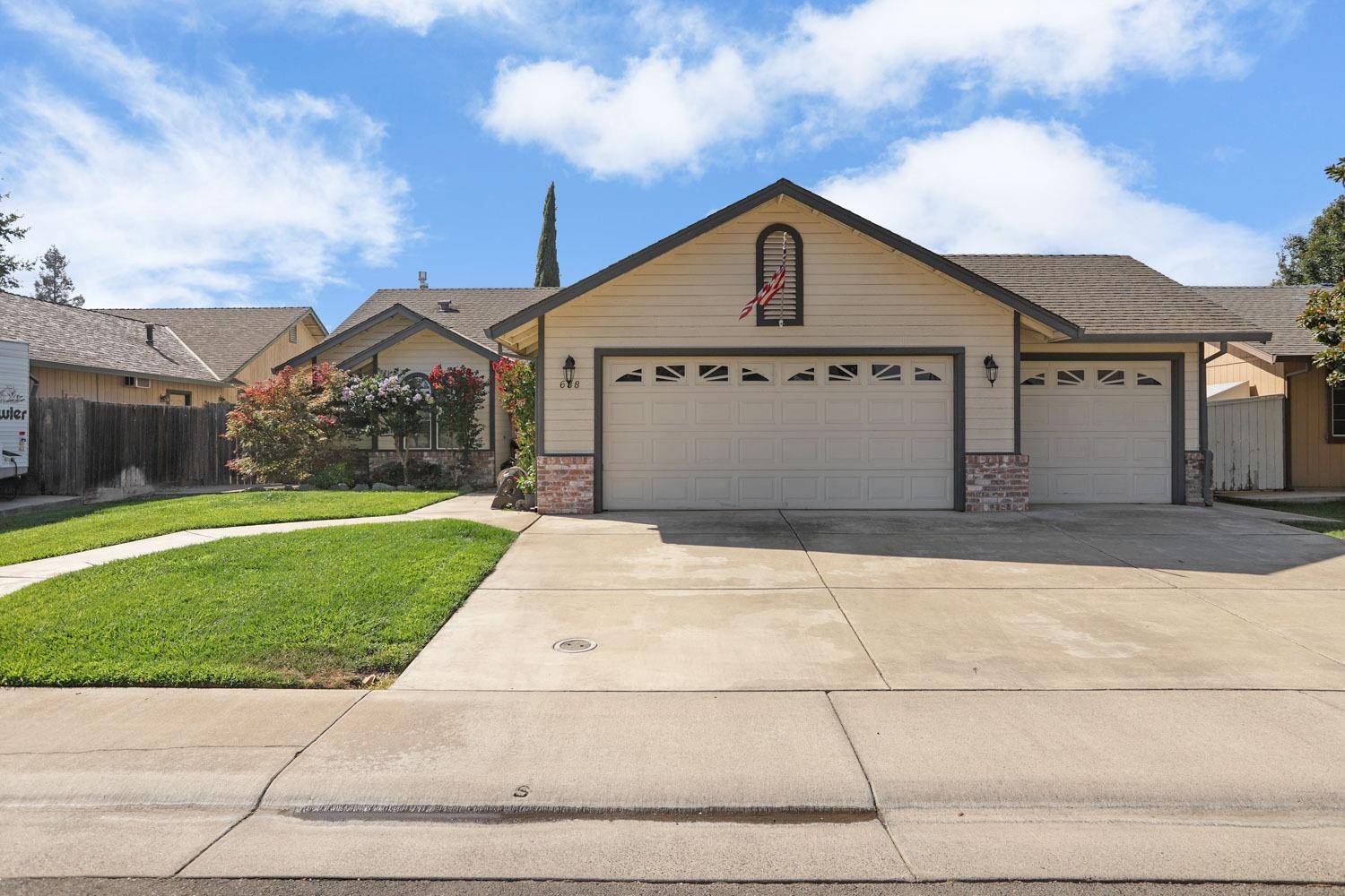 Galt, CA 95632,688 Cardoso CT