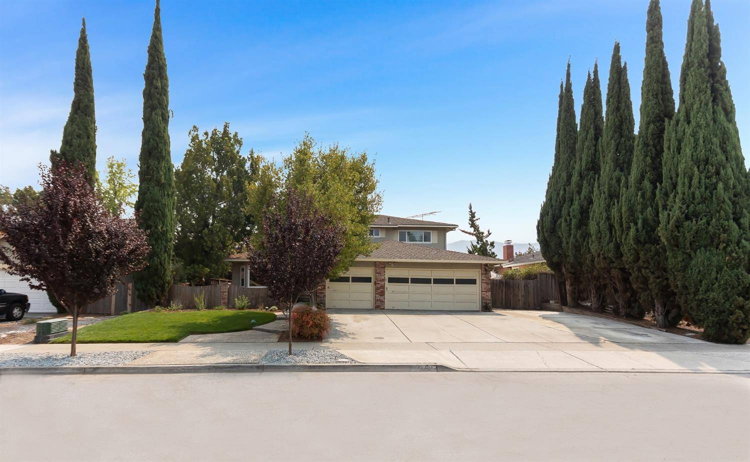 San Jose, CA 95120,1282 Oakglen WAY