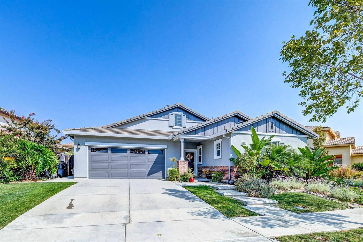 West Sacramento, CA 95691,3544 Bridgeway Lakes DR