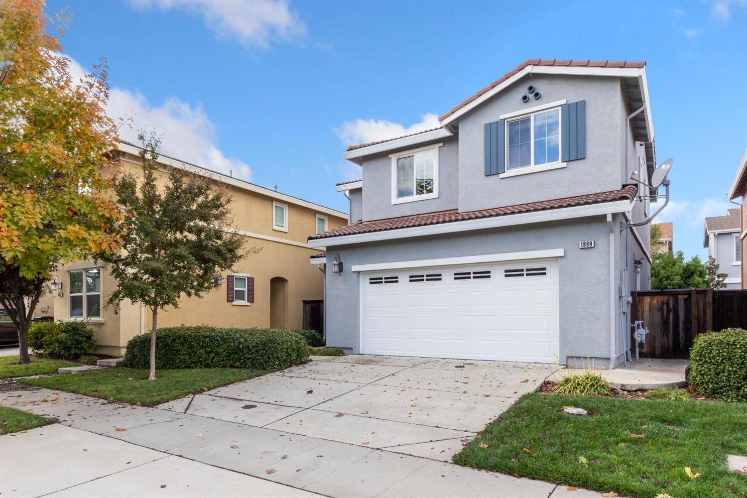 Roseville, CA 95747,1888 Ellesmere LOOP