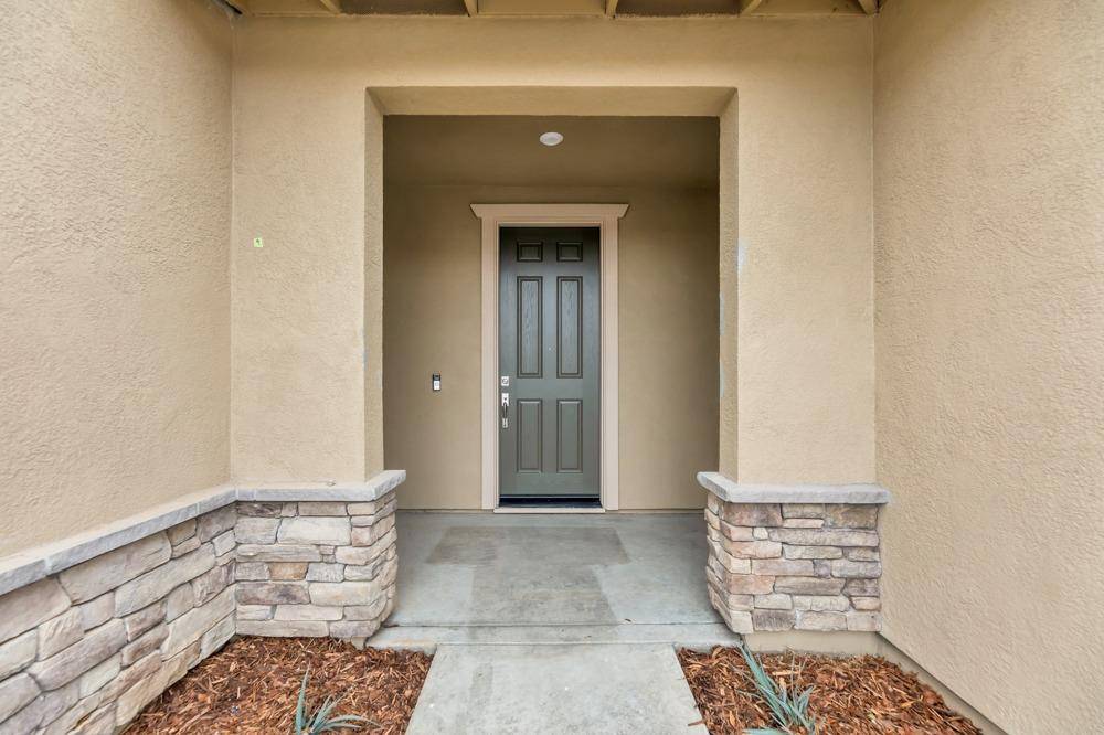 Roseville, CA 95747,416 New Dawn CT
