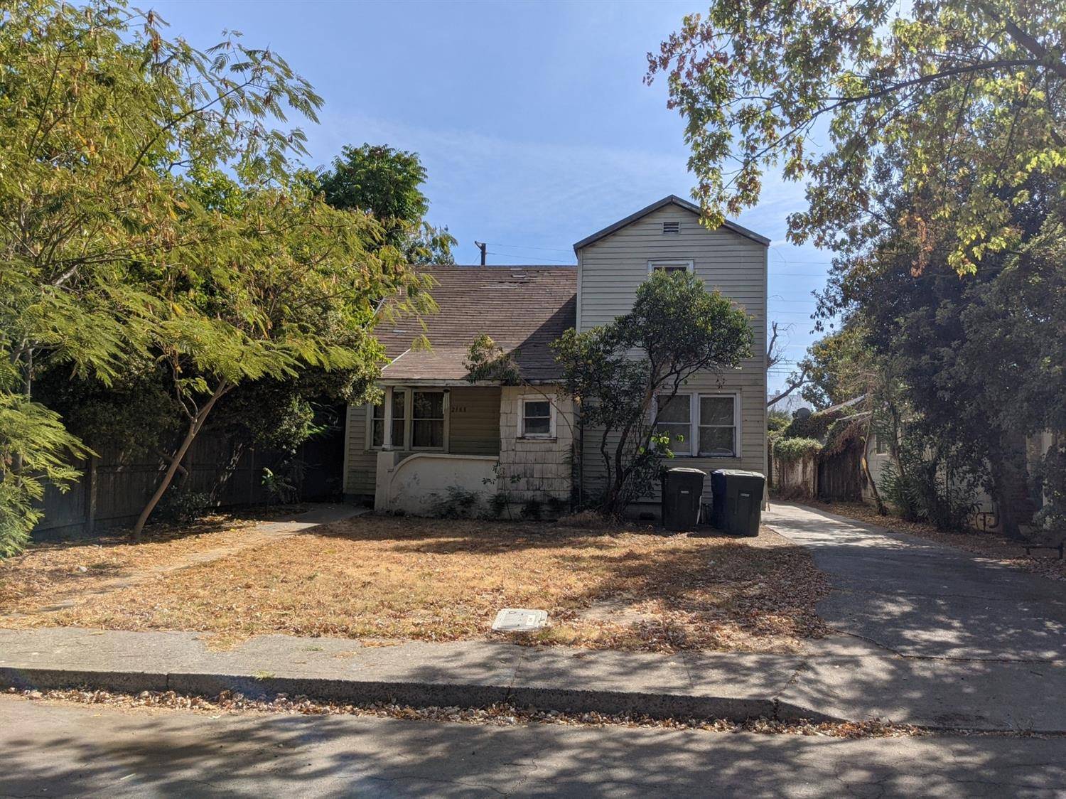 Sacramento, CA 95815,2188 Cambridge ST