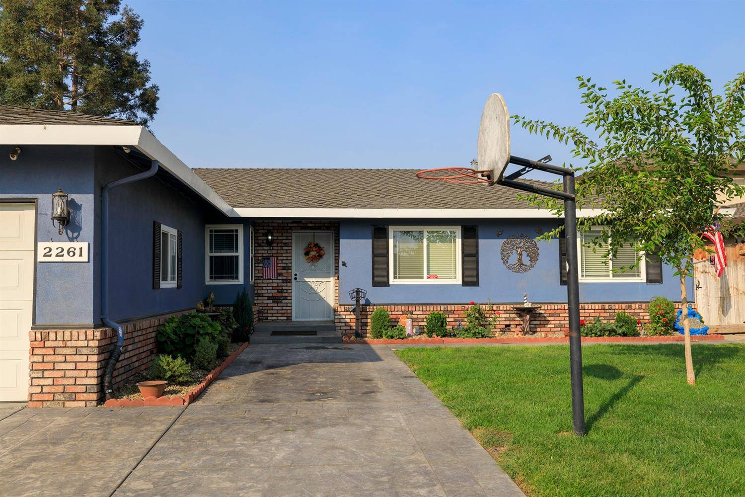 Turlock, CA 95382,2261 Julie AVE