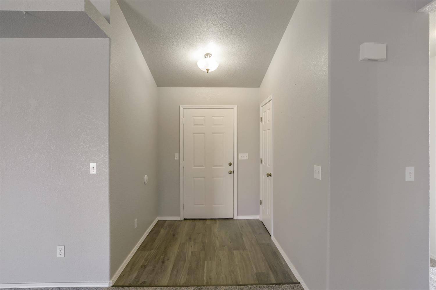 Redding, CA 96003,11364 Puffin Way