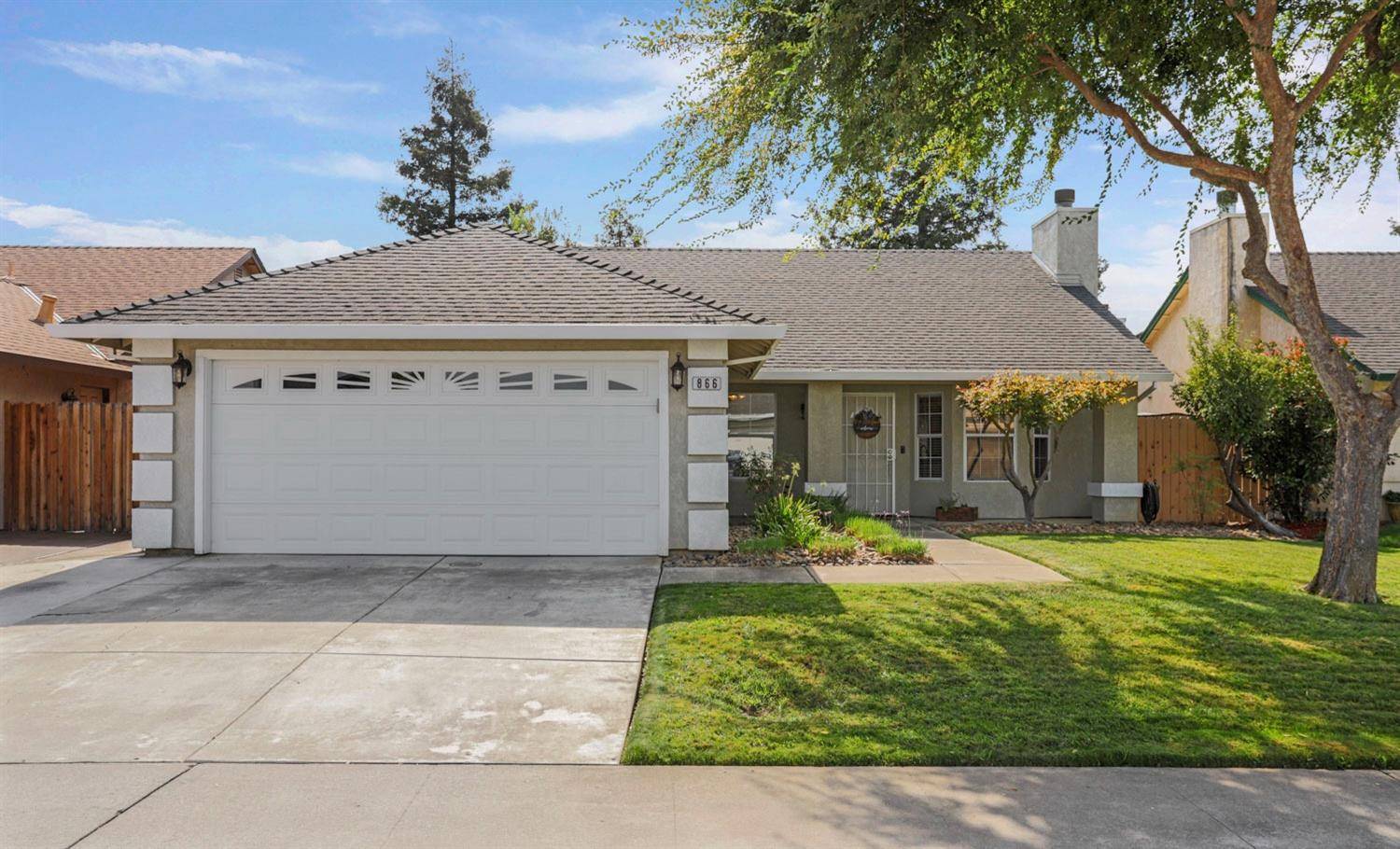 Galt, CA 95632,866 Golden Heights DR