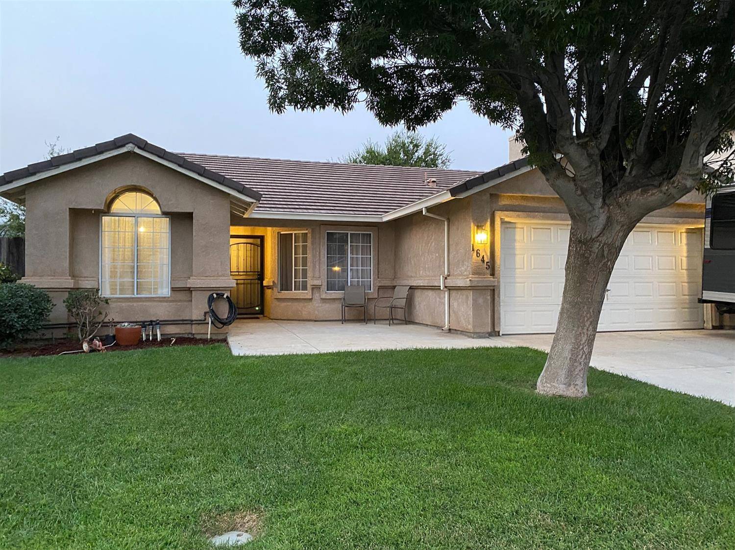 Gustine, CA 95322,1645 Via Milano