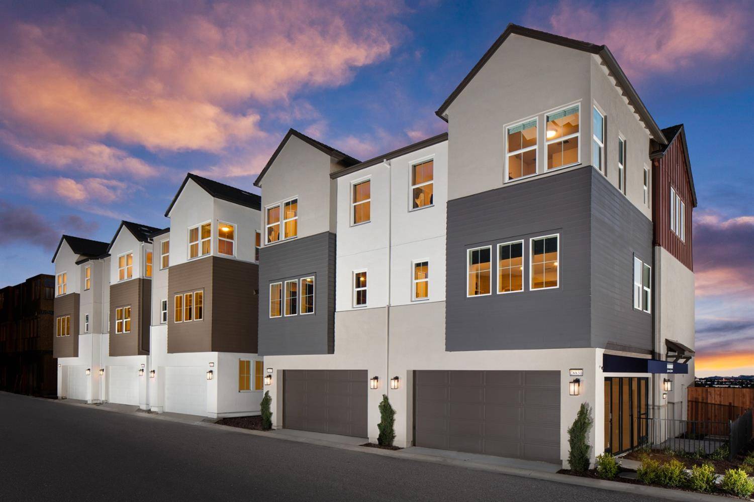 Hayward, CA 94544,831 Oasis CT